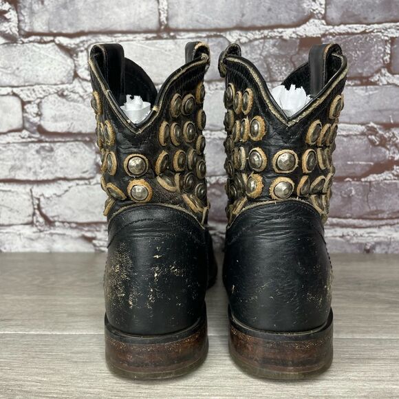 FRYE Jenna Disc Short Black Distressed Leather Rivet Stud Boots Women 6B US/36.5 - Picture 9 of 15